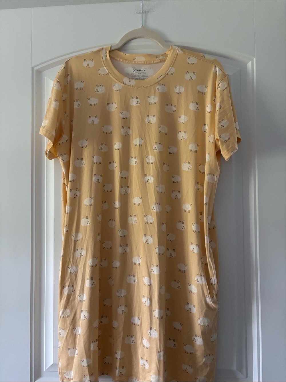 JoySpun Yellow Sheep-Print Short Sleeve Nightshirt